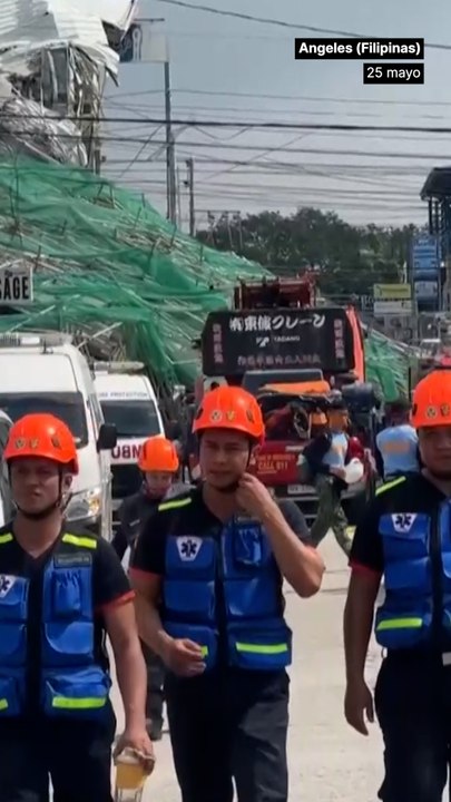 El colapso de un edificio en Filipinas deja al menos tres muertos y 17 desaparecidos.