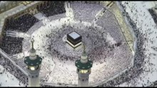 Il rituale del Tawaf nella Grande Moschea della Mecca in timelapse