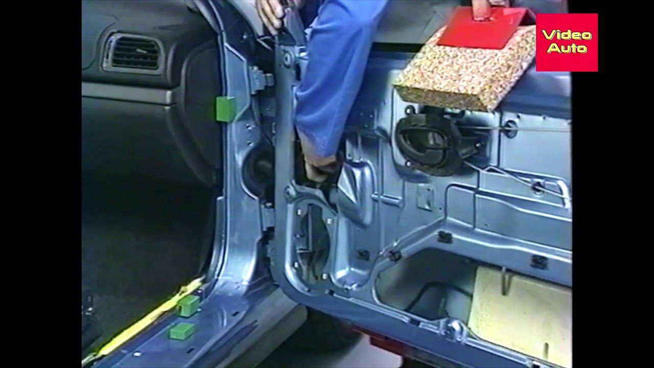 Peugeot 406 Coupé : échange d'une porte et vitre - repose et réglages