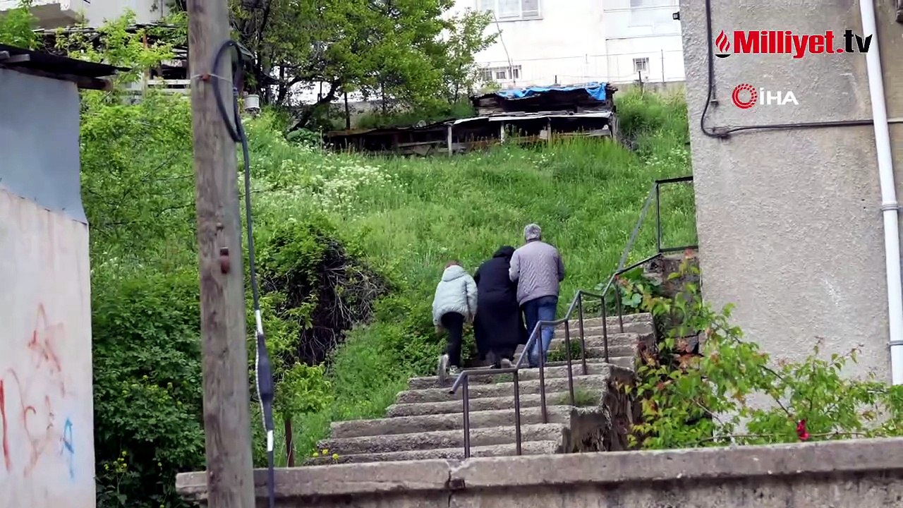 19 yaşındaki Rabia'da acı haber! Kız kardeşinin yıkıldığı an
