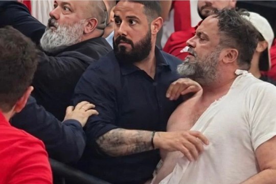 La pelea entre el dueño del Olympiacos y Nottingham Forrest y el sobrino del primer ministro griego.