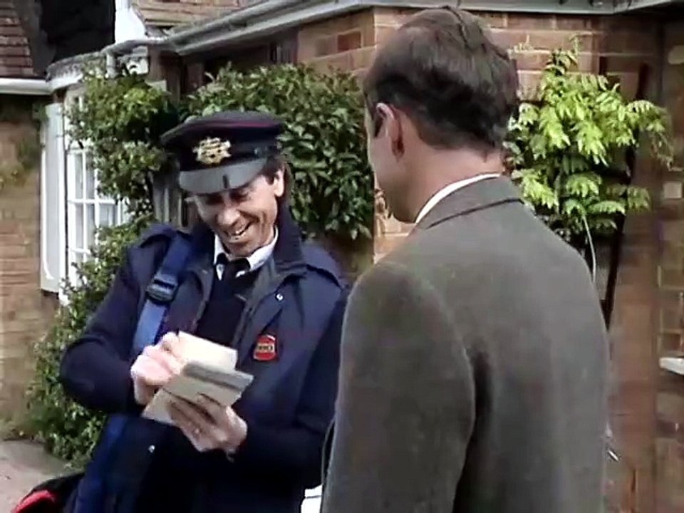 Keeping Up Appearances s04 e06 Please Mind Your Head