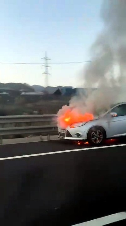 Arde un coche en la TF-1