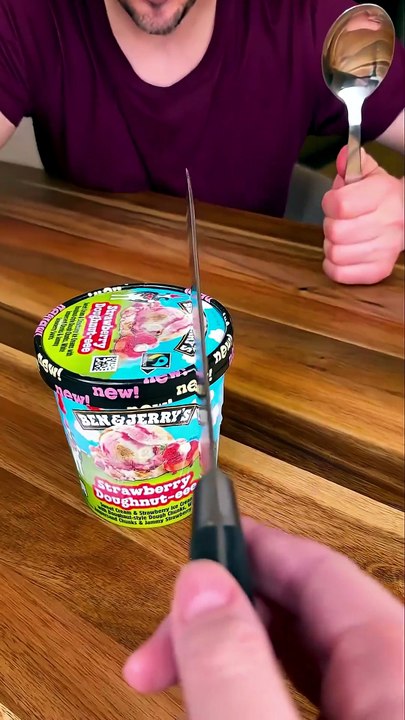 How to share STRAWBERRY ICE CREAMY with your sibling properly😭❤️🍦 CHEFKOUDY