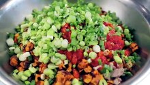 Diners, Drive-Ins and Dives - Season 55 Episode 4 - Sandwiches, Sausage & Sweet Snacks