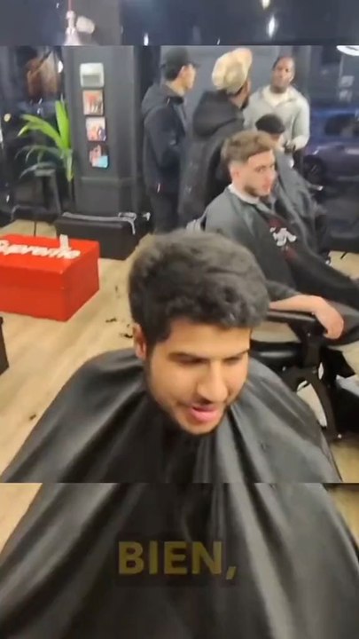 Je fais une BUZZ CUT et je rejoins l'akatsuki !! 🤝