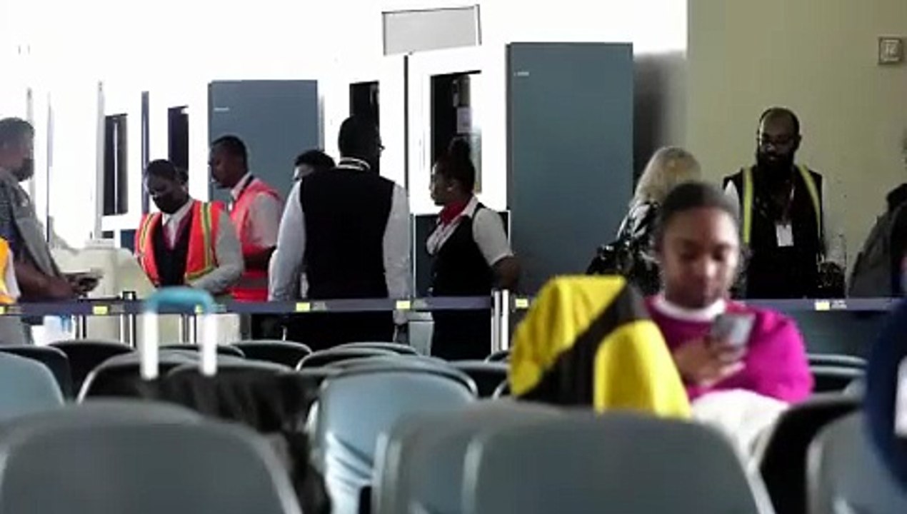GOV’T MOVES TOWARD ELECTRONIC PASSPORTS