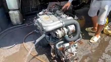YANMAR 4JH-DT ( 65 hp / 3500 rpm )