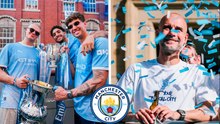 Aficionados del Manchester City llenan las calles para celebrar la FA Cup, la Carabao Cup y despedir a Pep Guardiola