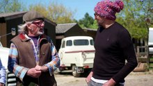 Shed and Buried Classic Cars S04E10 Green Goddess Fire Engine