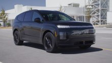 2027 Hyundai IONIQ 9 in Calligraphy Black Ink Driving Video