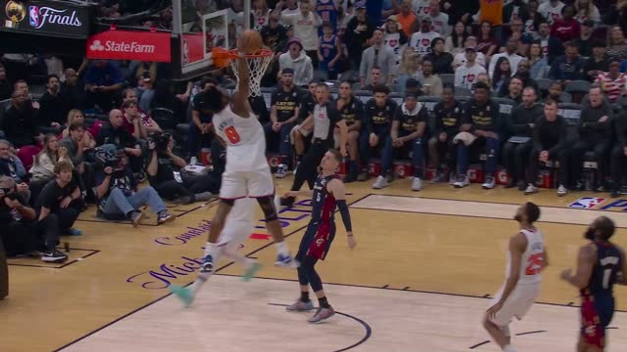 Knicks demolish Cavs to end 27-year wait for NBA Finals return