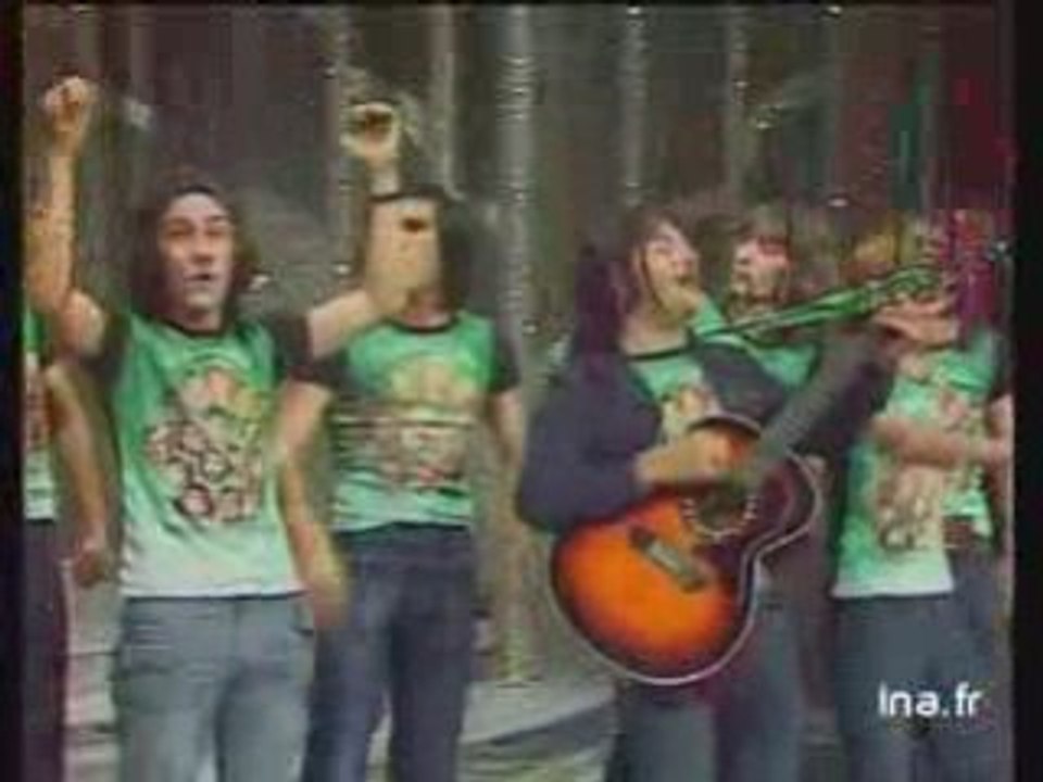 Les Supporters de L"ASSE="ALLEZ LES VERTS!!(1976)