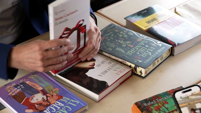 Doce escritores viajan a Córdoba a bordo del Tren de la Cultura