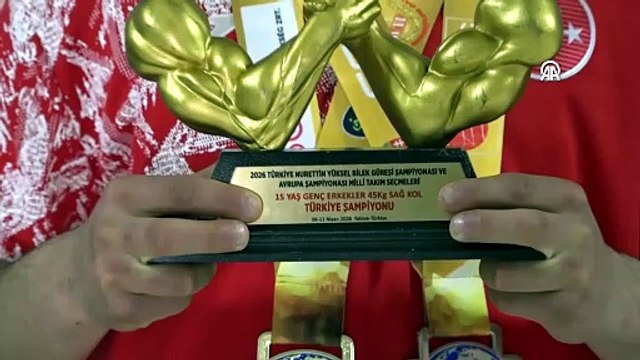 Milli bilek güreşçi 15 yaşındaki Taha'nın hedefi dünya şampiyonluğu | Ajansspor | AA