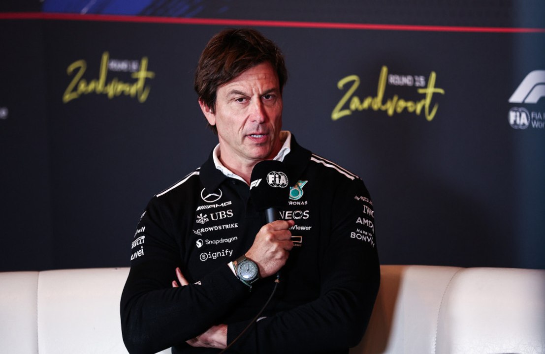 Toto Wolff warns Mercedes drivers over aggressive battles