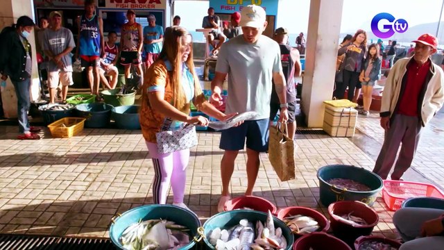 Pag-sugba ng seafood at kakanin sa Concepcion, Iloilo, sinubukan ni Biyahero Drew | Biyahe ni Drew