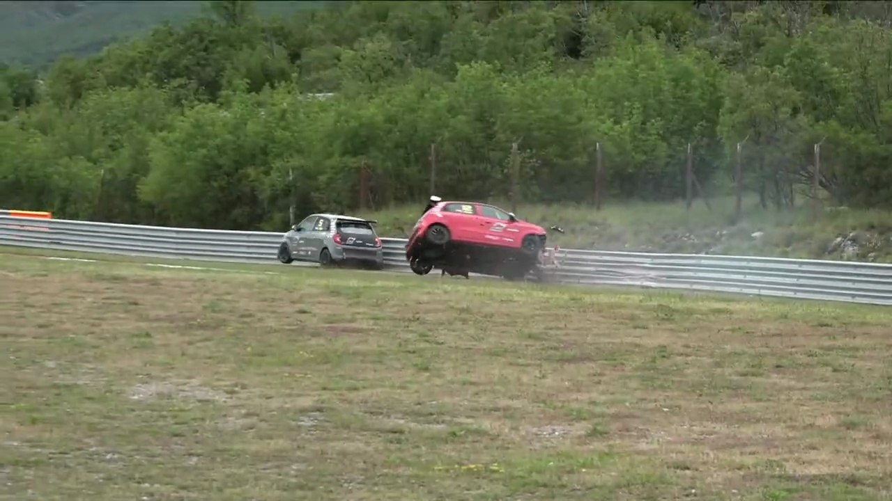 Renault Twingo Cup 2026 Grobnik Race 1 Bilek Zajic Big Crash