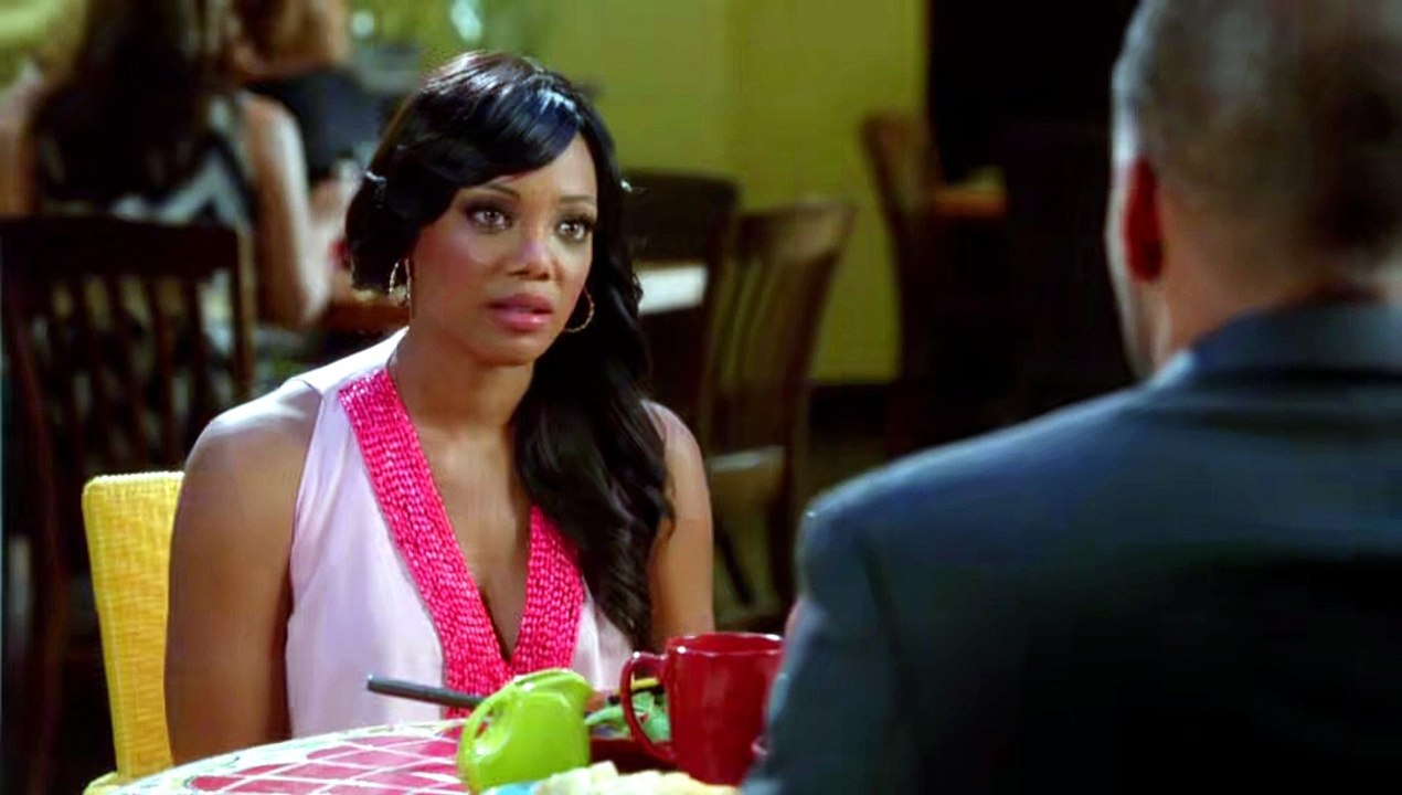 Devious.Maids.S02E08.