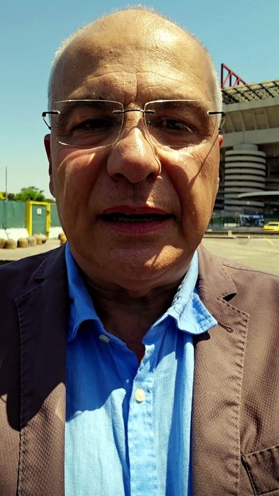 Il sorriso social di Leao e il passo lento di Tare