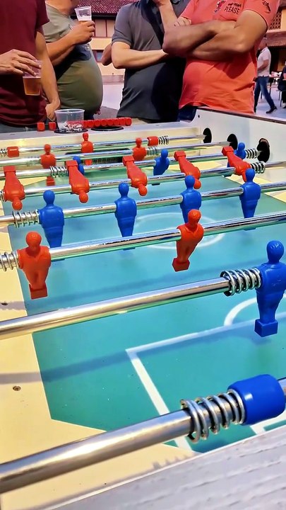 Il torneo del biliardino del Tlo con el macelar ludesan, Fabio Lovagnini