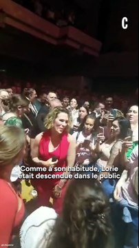 Ne me touchez pas : Lorie blessée par un fan en plein concert