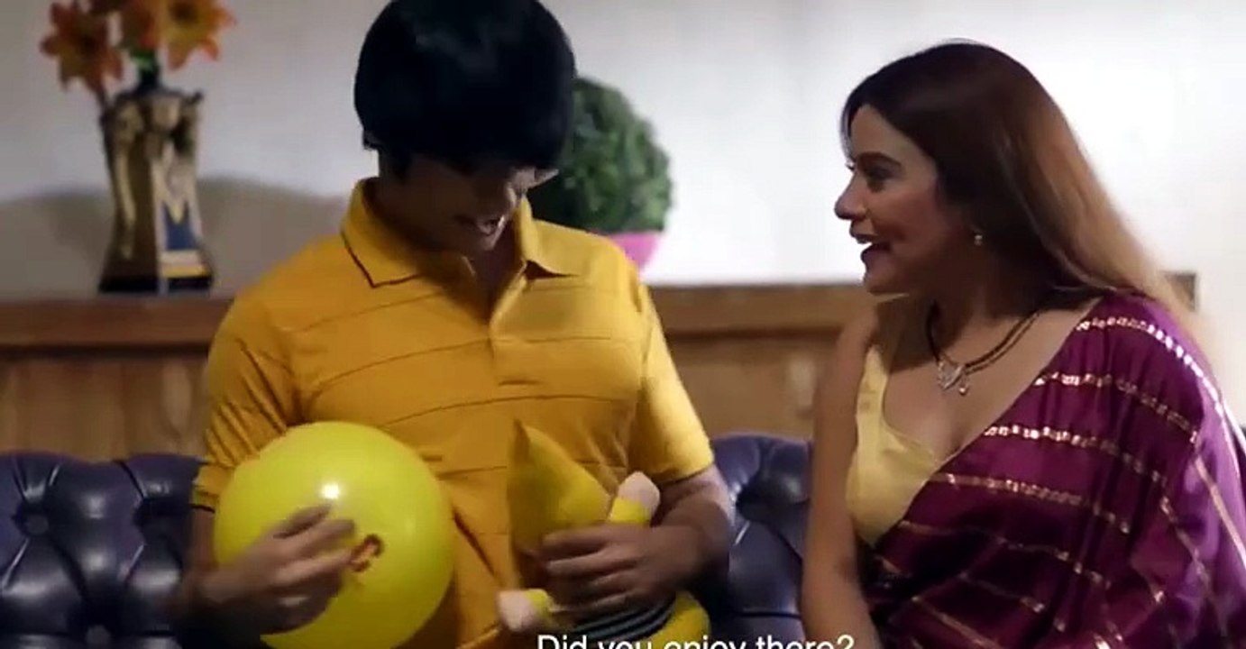 Bade Acchae Bhabhi cute video