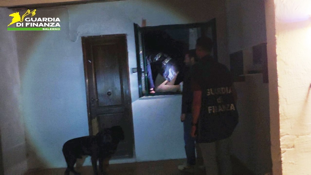 Salerno, porto usato come snodo della cocaina dal Sud America: otto arresti (26.05.26)