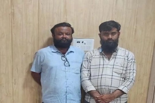 Video News: वापी में कबाड़ व्यापार की आड़ में ड्रग्स के कारोबार का पर्दाफाश, दो गिरफ्तार