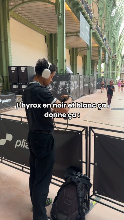 Le Grand Palais accueille toujours de belles images Si tu veux progresser en photo, commente « inspi » sur insta et je t’envoie la liste des photographes que tu dois avoir en tête !#hyrox #grandpalais #HYX