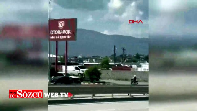 Sahibinin elinden kaçan kurbanlık keçi, refüjden atlayarak gözden kayboldu