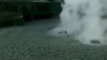 Autoridades acordonaron una vivienda en El Salitre, Michoacán, tras el surgimiento de un fenómeno que expulsaba agua y lodo caliente 🚨🌋.