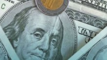 Peso mexicano se deprecia levemente frente al dólar tras ataque estadounidense en Irán