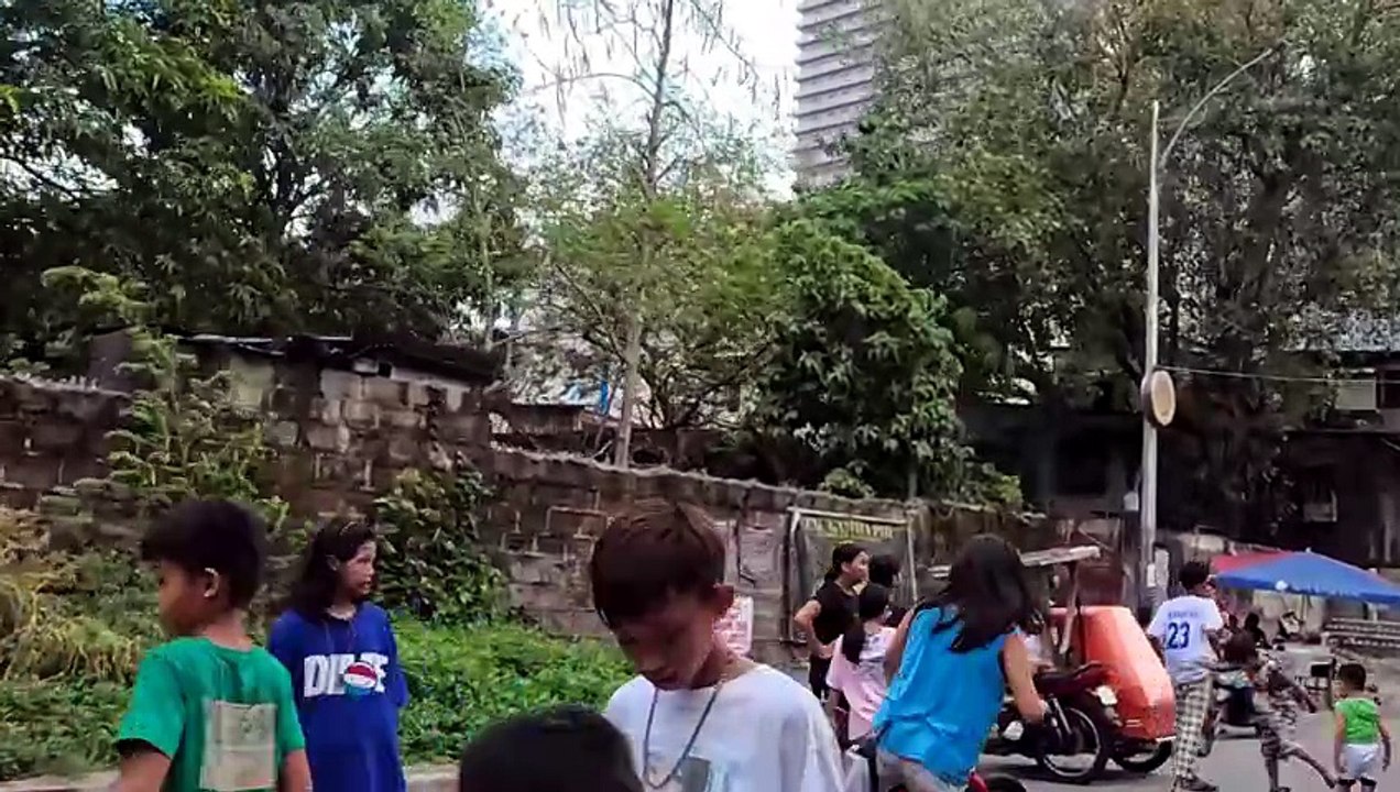 Lantawan Street inside Barangay Dona Imelda in Quezon City in the Philippines (252m)