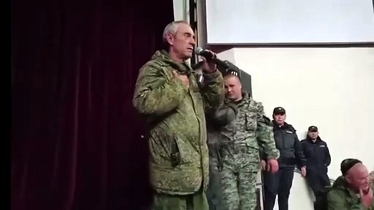 "Я сам из Донбасса! Ы… Из Шахтерска! Мы всю эту...