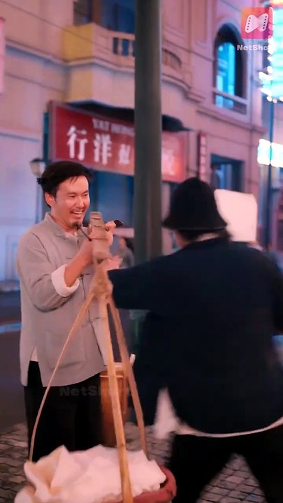 The ordinary rickshaw driver easily crushed the martial arts masters—he’s the lost First Fist