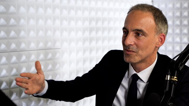« Raphaël Glucksmann, êtes-vous de droite ? » : regardez notre podcast vidéo