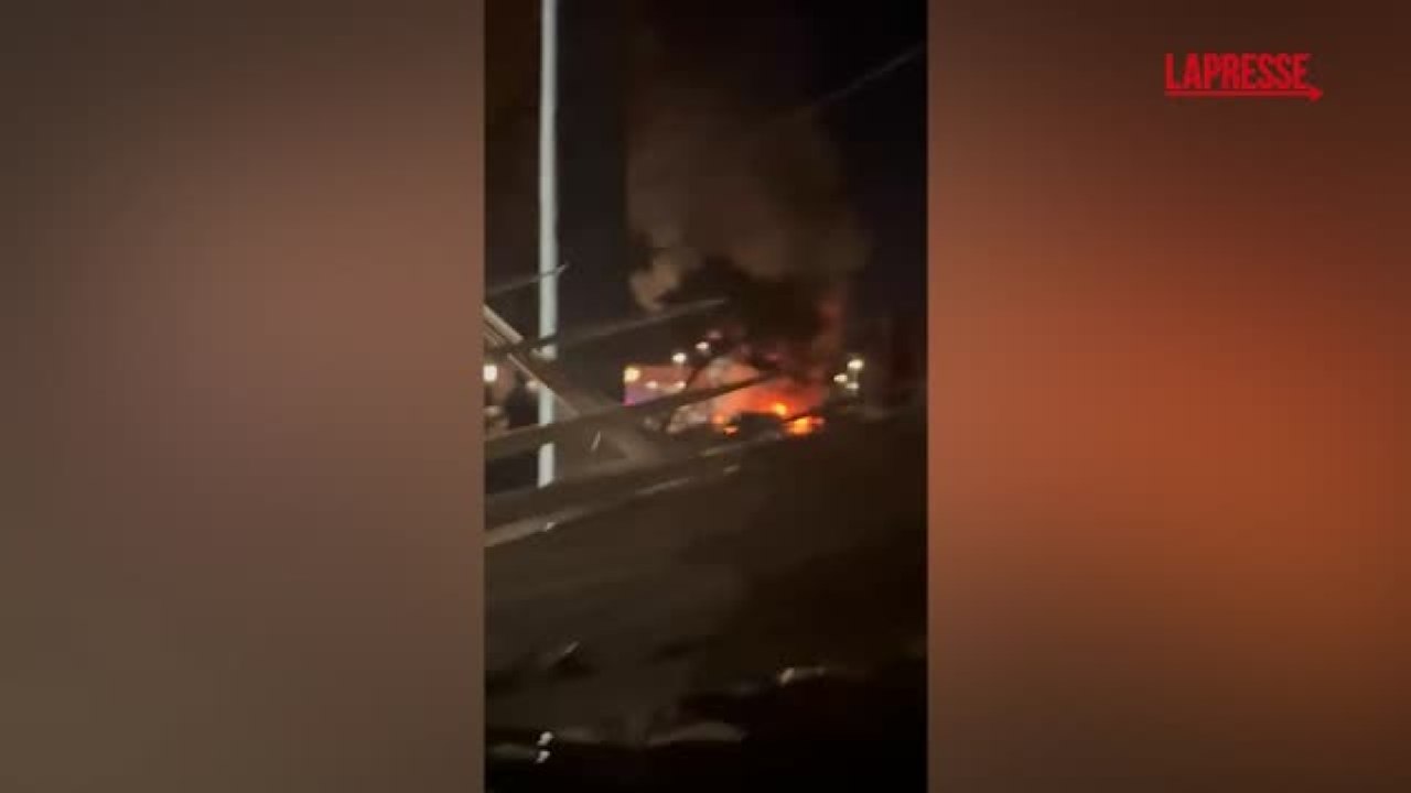 Palermo: incendio in azienda noleggio 'Sicily by car', indagini in corso