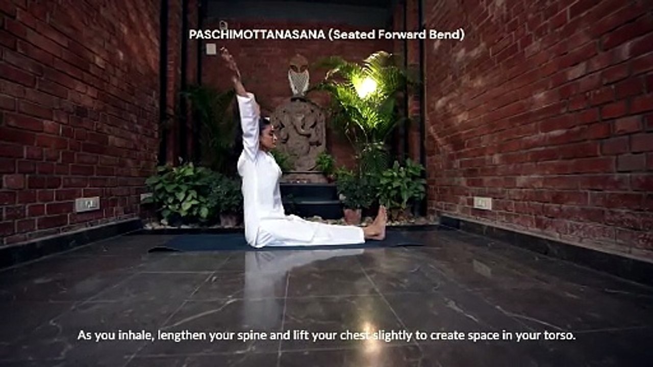 Paschimottanasana – Pitta Balancing Seated Forward Bend for Cooling, Digestion & Nervous System Calm