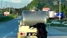 Kurbanlığı araçtan sarkıtıp kilometrelerce sürükledi