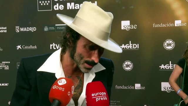 Leiva anuncia que se retira de los escenarios un par de años tras el fin de su gira: La vida es real es la de casa, no la de los escenarios, y la he descuidado mucho. Con los años lo he ido entendiendo