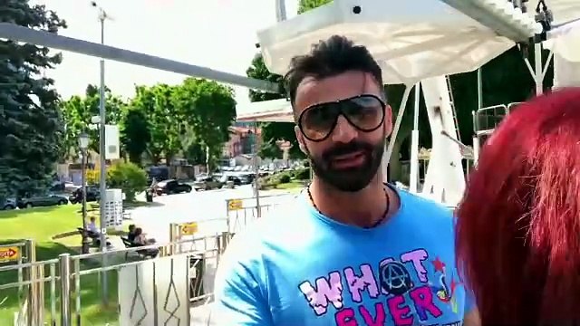 Gigolo pagato per andare sulla ruota panoramica