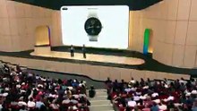 Google’s smart glasses + smartwatch integration looks seriously futuristic