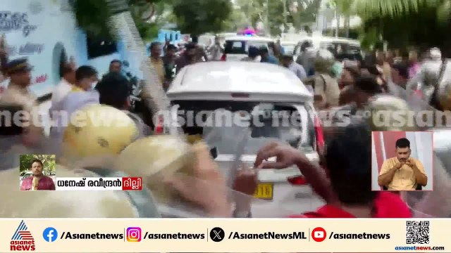 പിണറായിയുടെ വീട്ടിൽ നിന്ന് ബാങ്ക് നിക്ഷേപങ്ങളുടെ രേഖകൾ പിടിച്ചെടുത്ത് ED; ക്രമക്കേട് നടന്നോ?