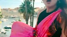 Sonali kulkarni trending video