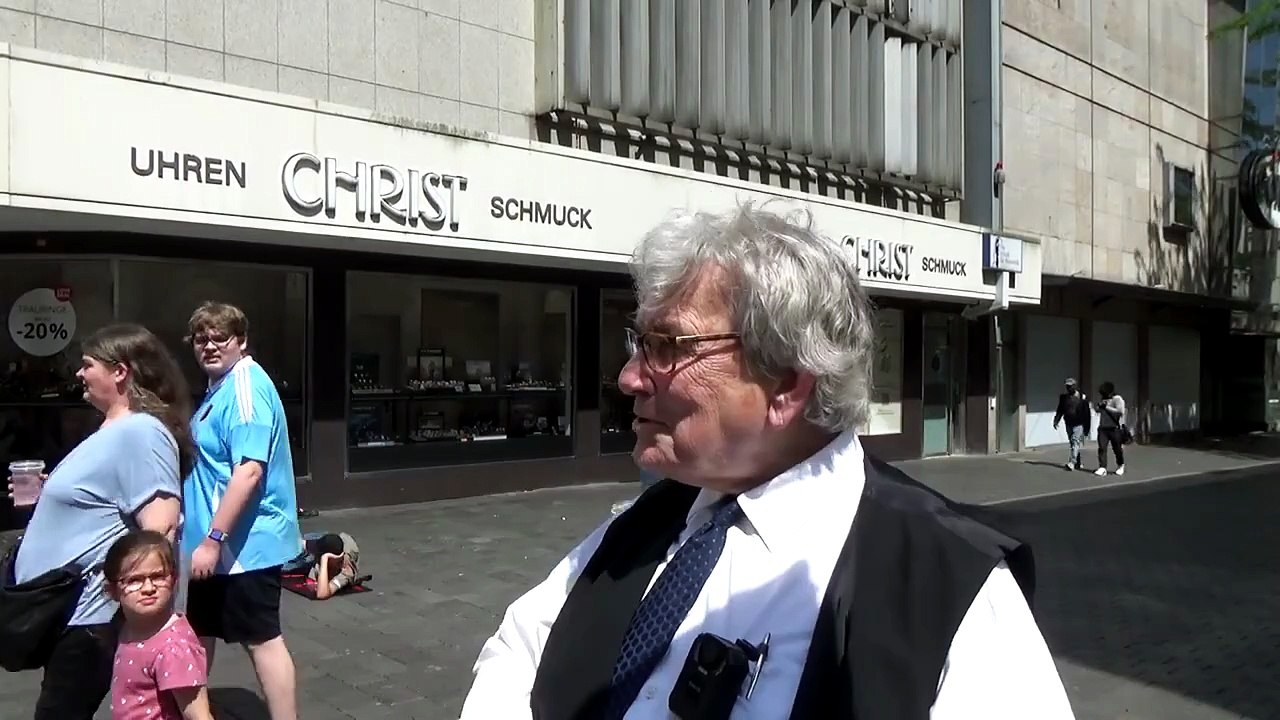 BRD: DAS CHAOS KOMMT
