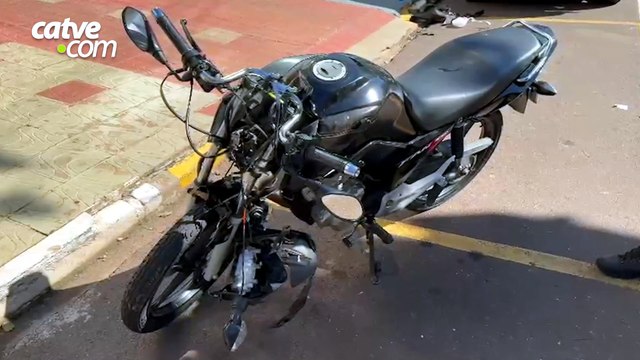 Motociclista fica ferido em acidente de trânsito no Centro de Toledo