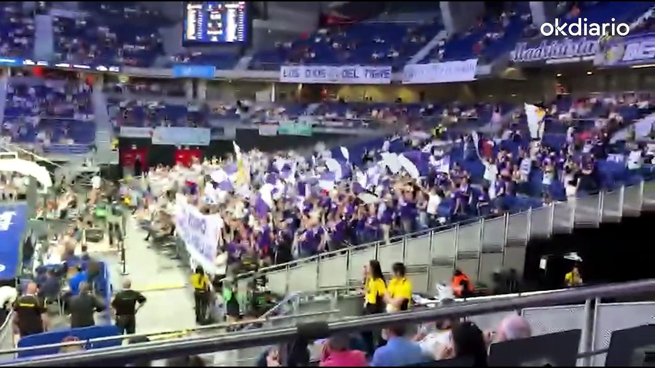 Brutal protesta de la afición madridista por el robo de Atenas: "¡Euroliga mafia!"