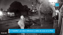 A “caballito”, así roban reflectores y cables de casas en La Plata
