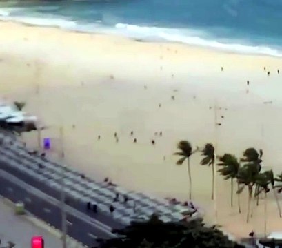 Torcedores argentinos e brasileiros se envolvem em confusão antes de partida da Sul-Americana; veja
